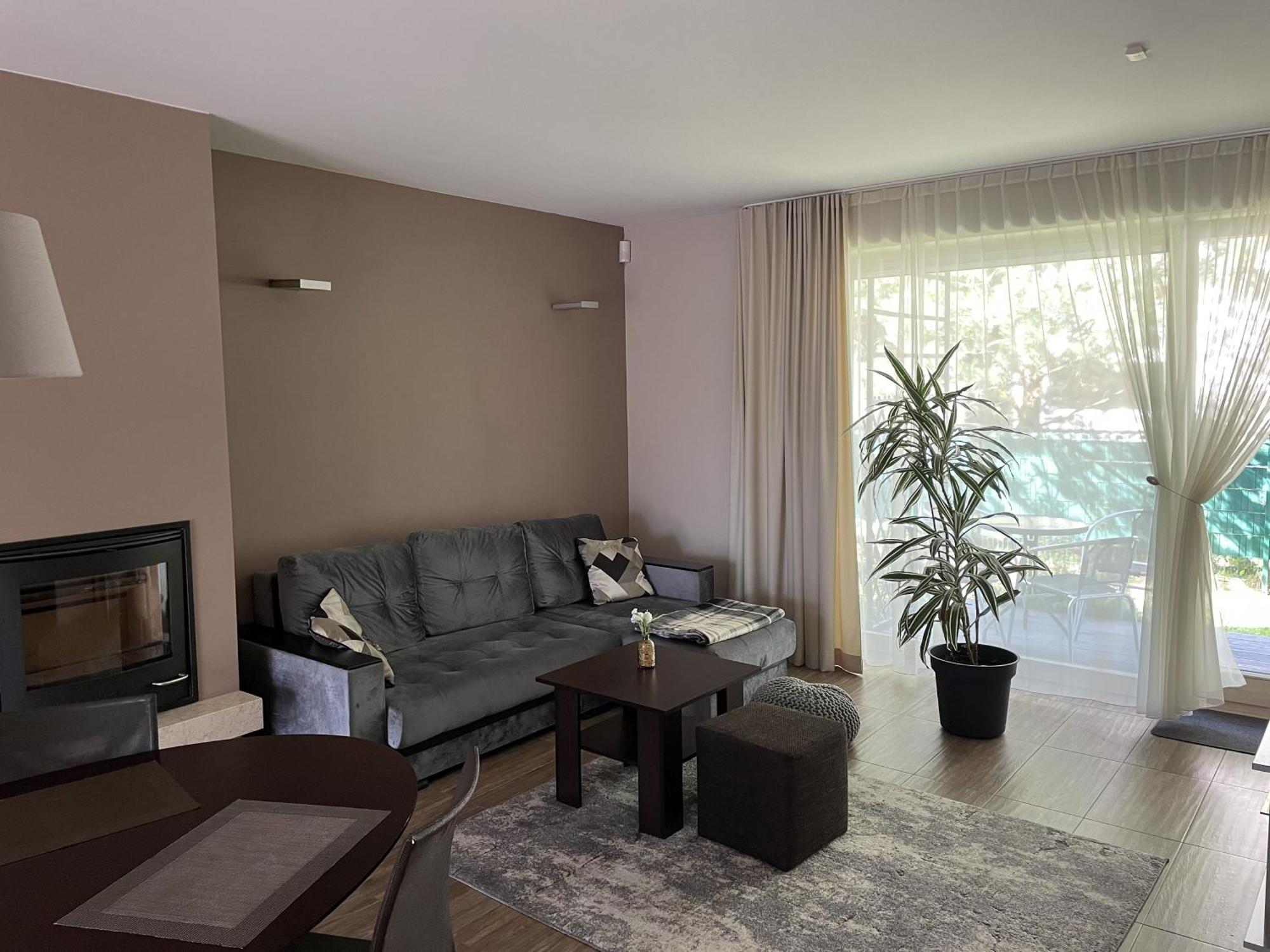 Namai Pas Gintara Hotel พาลังกา ภายนอก รูปภาพ